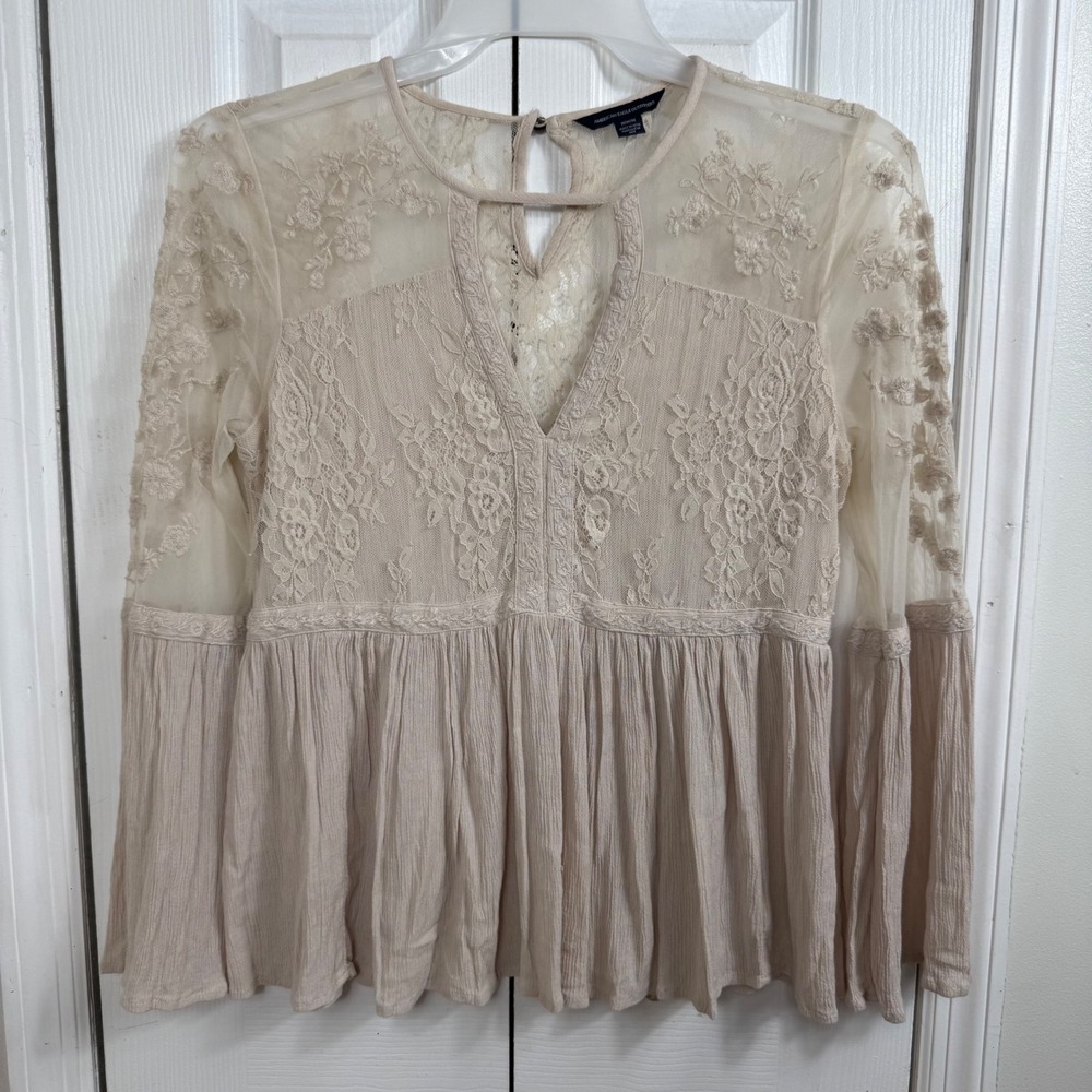 American Eagle Lace Blouse Womens XS Cream Boho Romantic Bell Sleeve Coquette